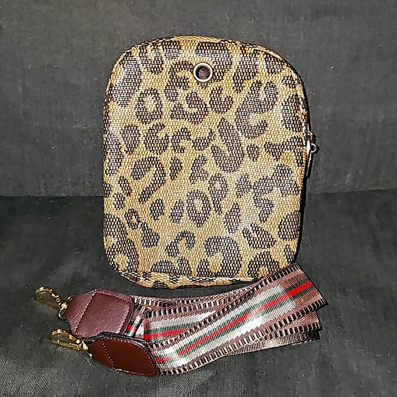 Leopard print Teddy Bear mini shoulder/crossbody bag - Picture 4 of 4
